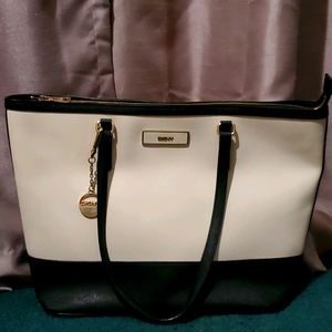 ‼️SOLD‼️SOLD‼️DKNY Tote Bag